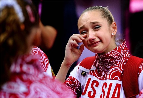 ПОЧЕМУ НА ТРЕНИРОВКЕ ХОРОШИЕ ПОКАЗАТЕЛИ, А НА СОРЕВНОВАНИЯХ ОТ ПЕРЕЖИВАНИЙ НЕ МОГУ ПОКАЗАТЬ ДОСТОЙНЫЕ РЕЗУЛЬТАТЫ?